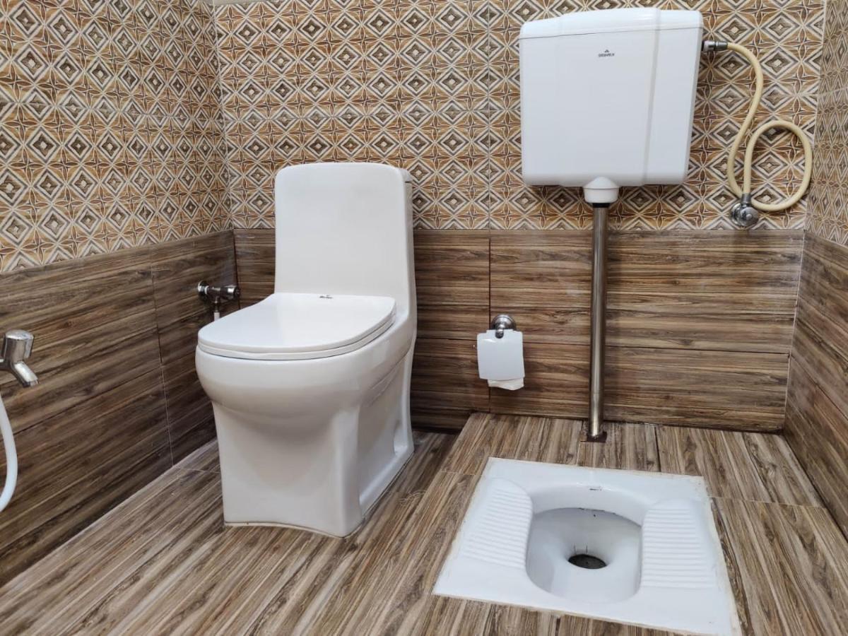 Hotel White Season Gulberg 拉合尔 外观 照片