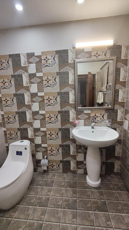 Hotel White Season Gulberg 拉合尔 外观 照片