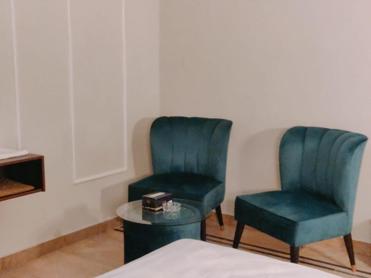 Hotel White Season Gulberg 拉合尔 外观 照片