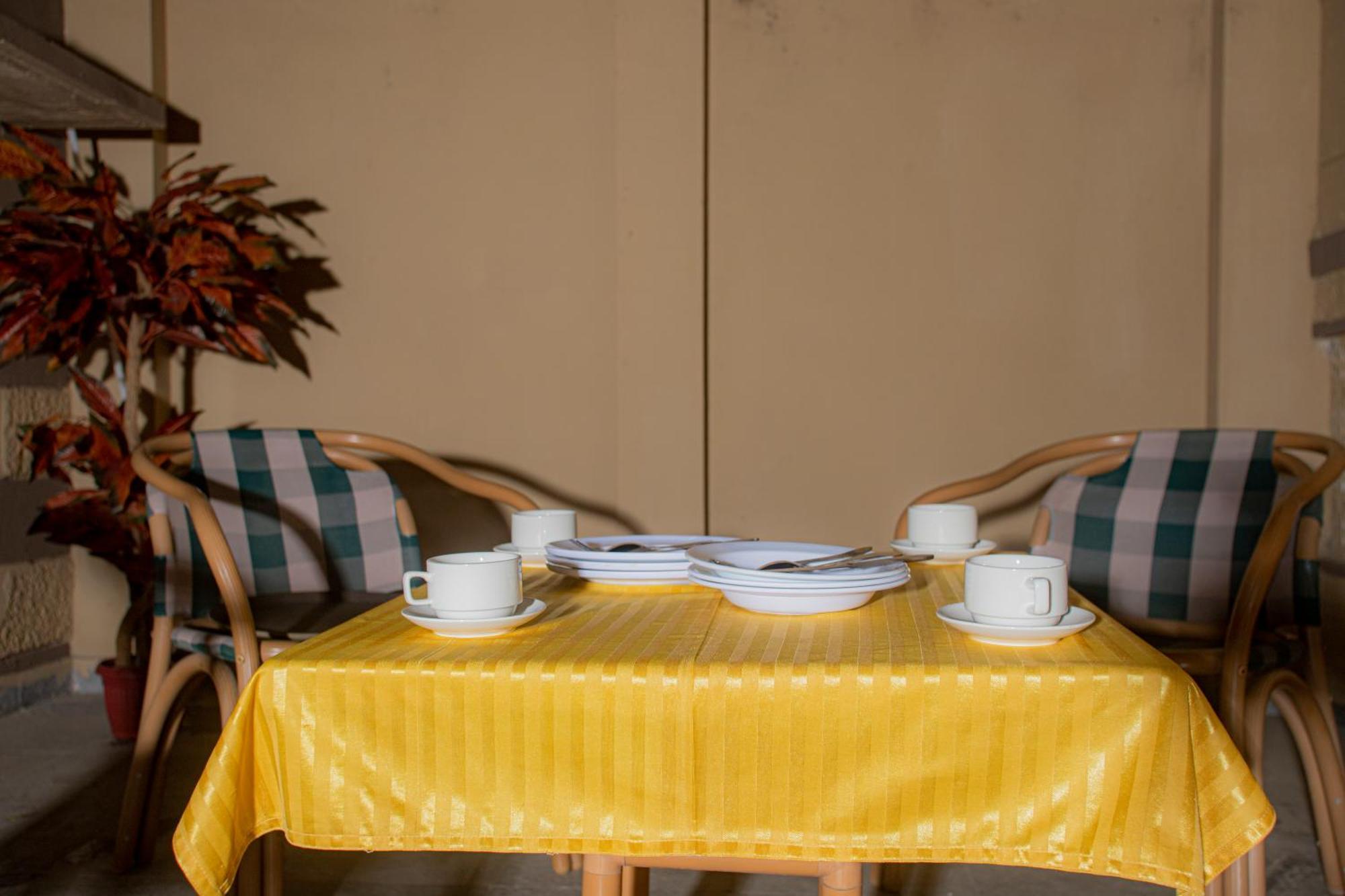 Hotel White Season Gulberg 拉合尔 外观 照片