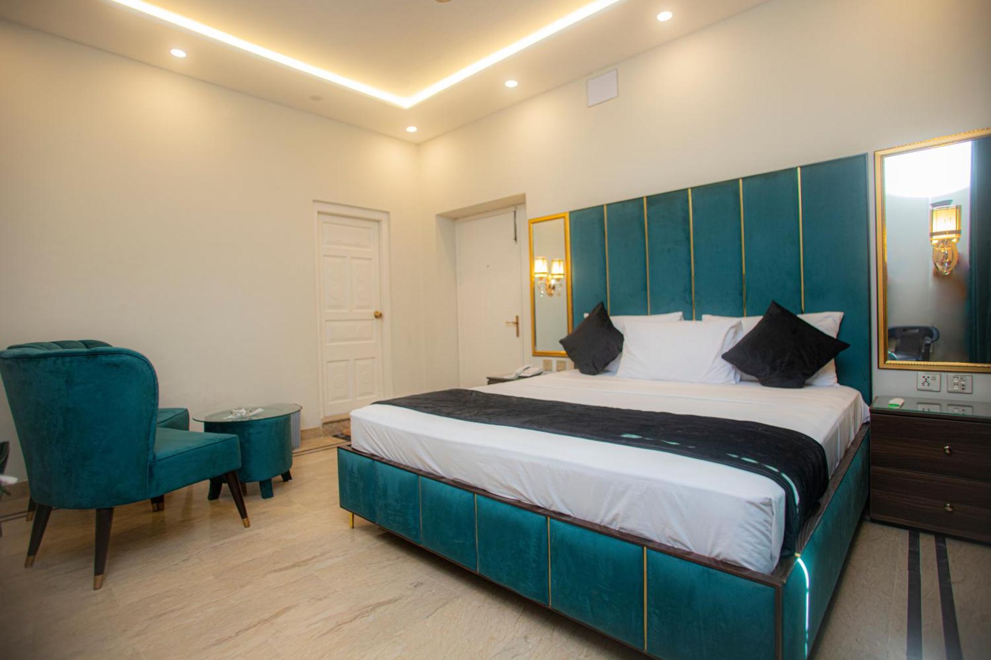 Hotel White Season Gulberg 拉合尔 外观 照片