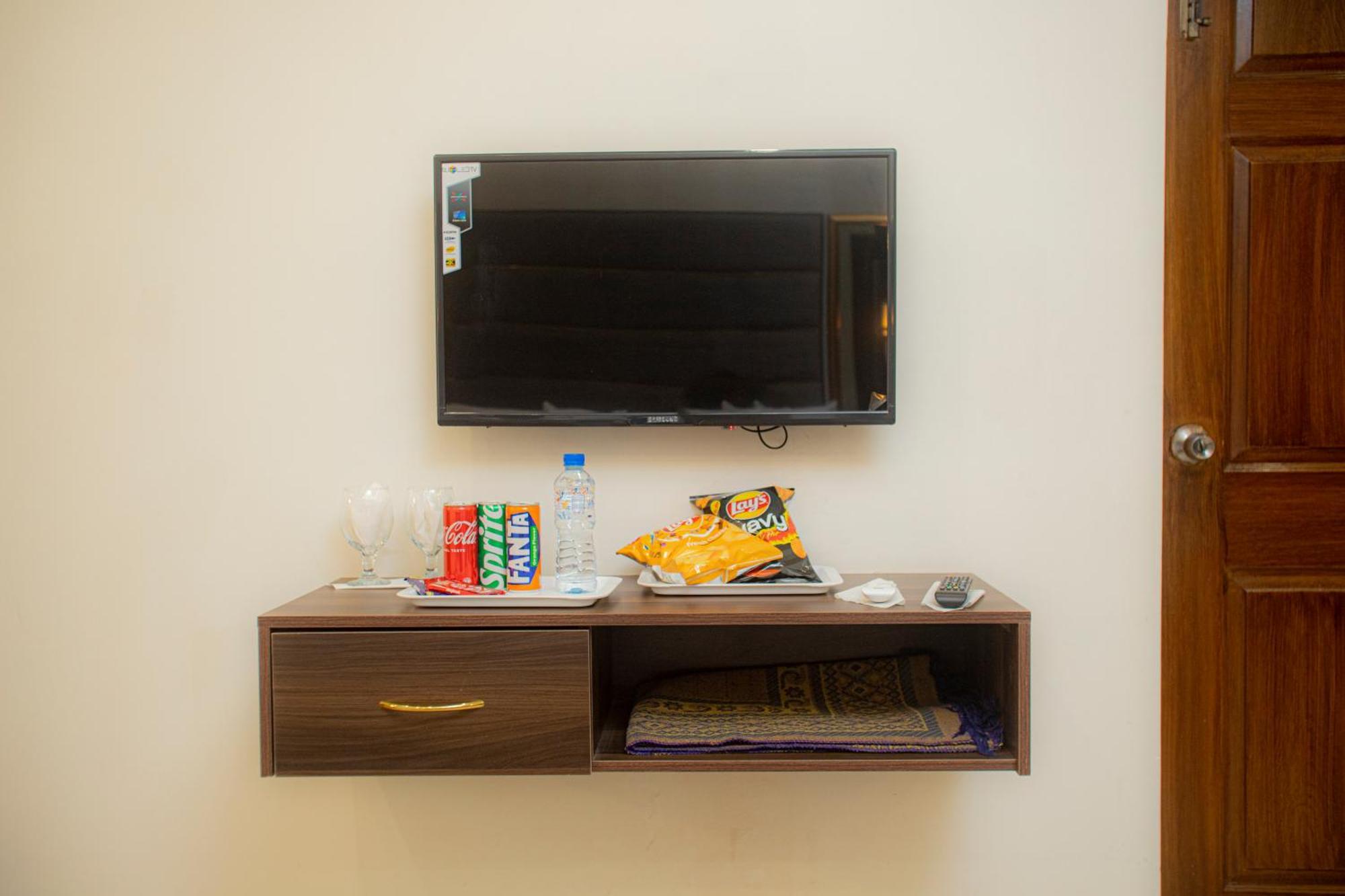 Hotel White Season Gulberg 拉合尔 外观 照片