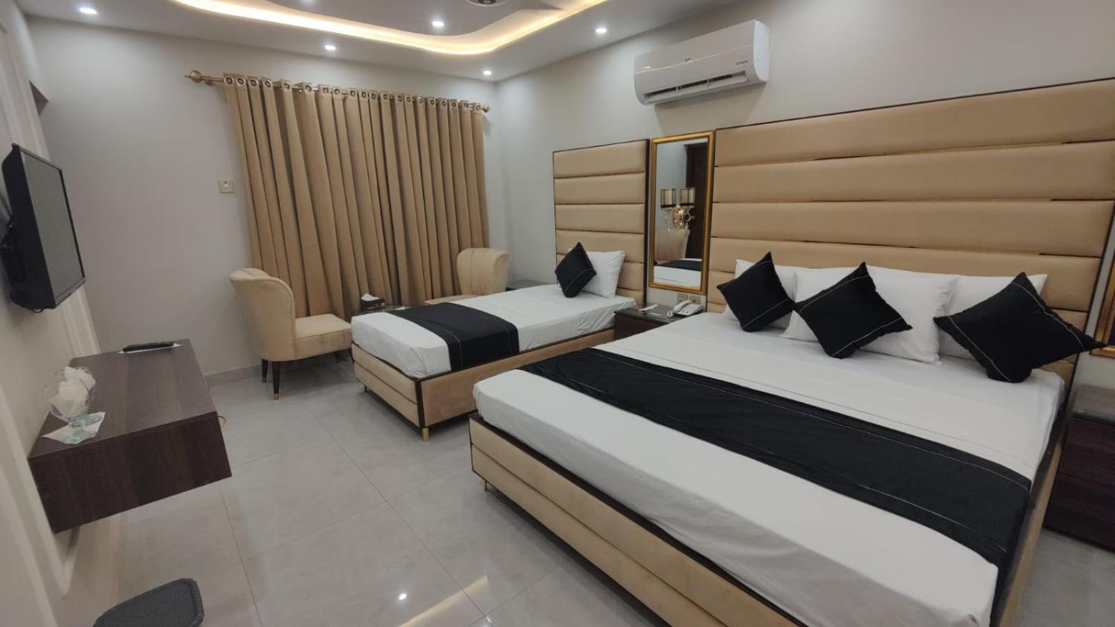 Hotel White Season Gulberg 拉合尔 外观 照片