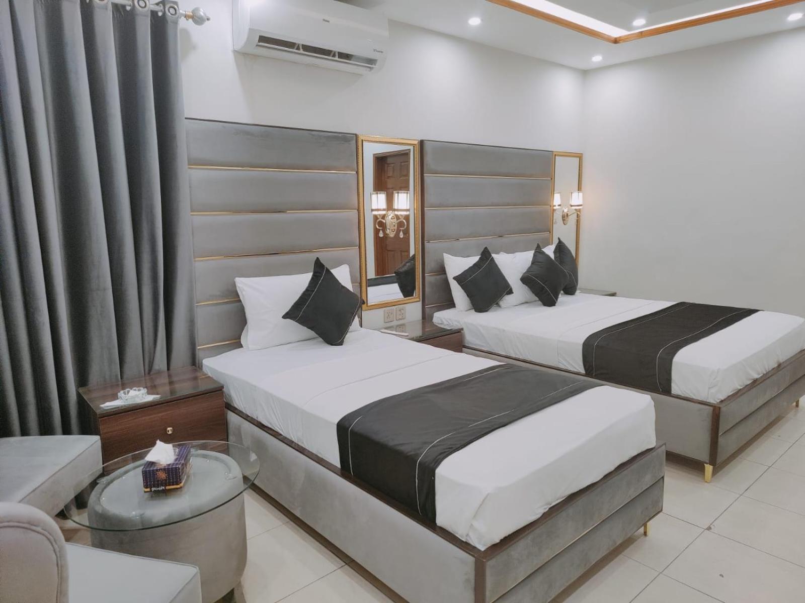 Hotel White Season Gulberg 拉合尔 外观 照片