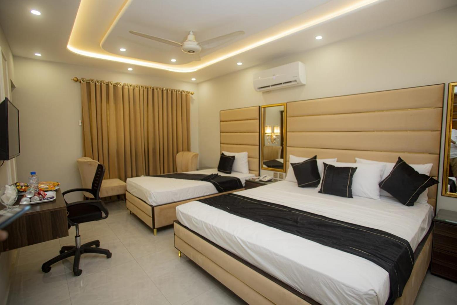 Hotel White Season Gulberg 拉合尔 外观 照片