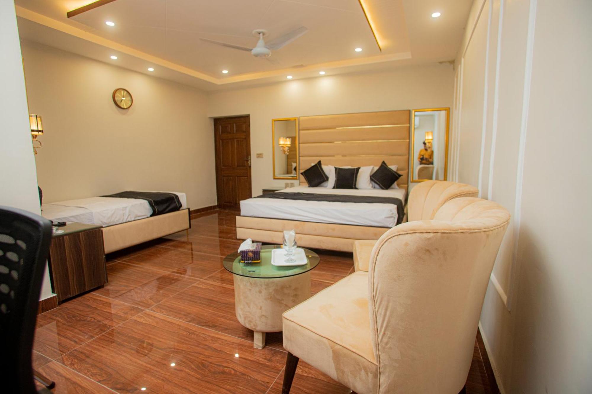 Hotel White Season Gulberg 拉合尔 外观 照片
